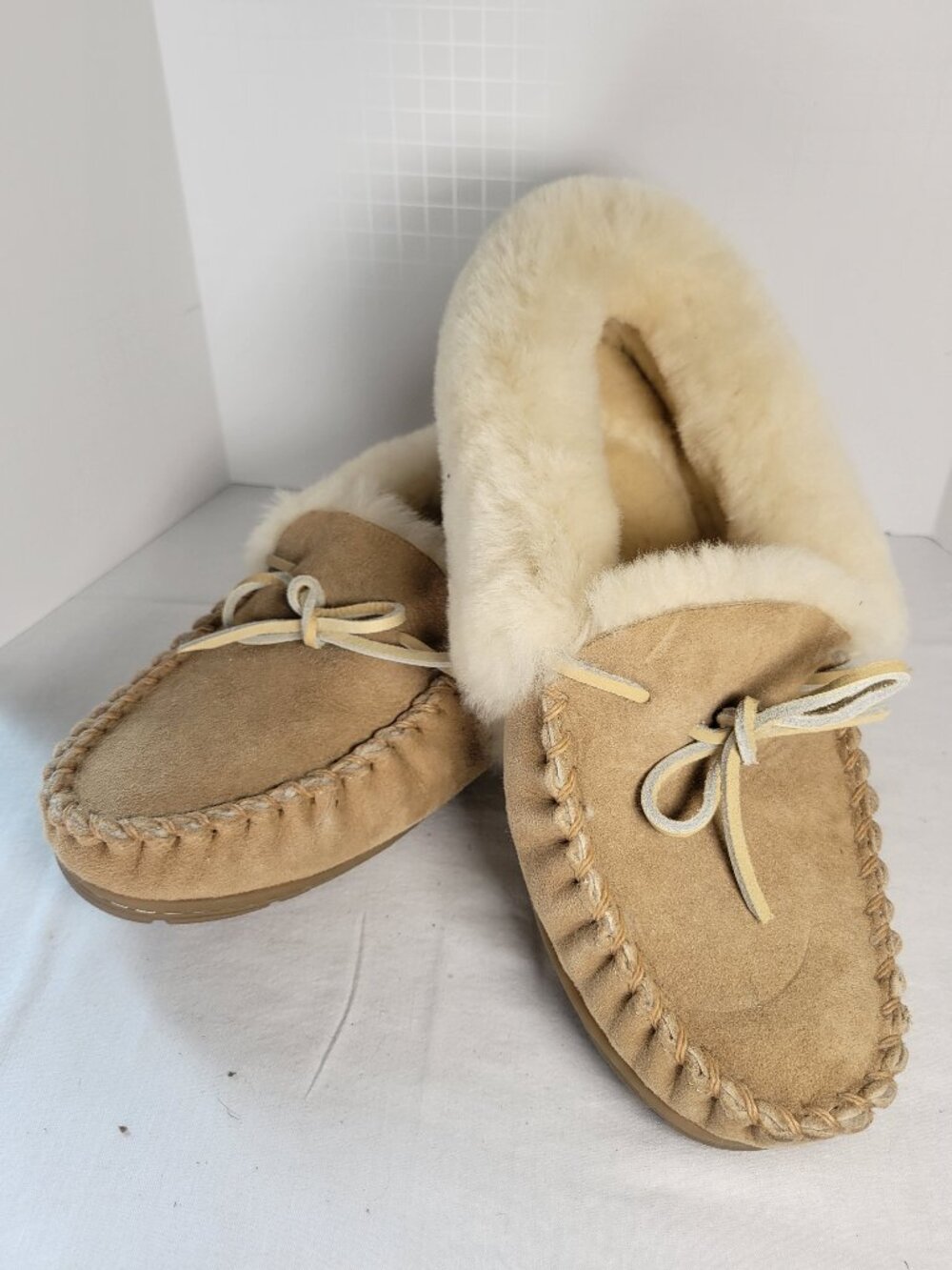 L.L.Bean Wicked Good Shearling Moccasin Slippers Natural Women's 11
